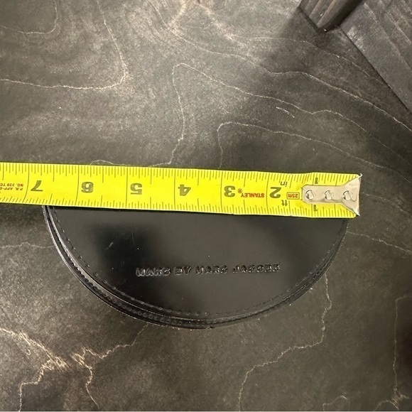 Marc By Marc Jacobs large sunglasses case black unisex - Picture 8 of 9